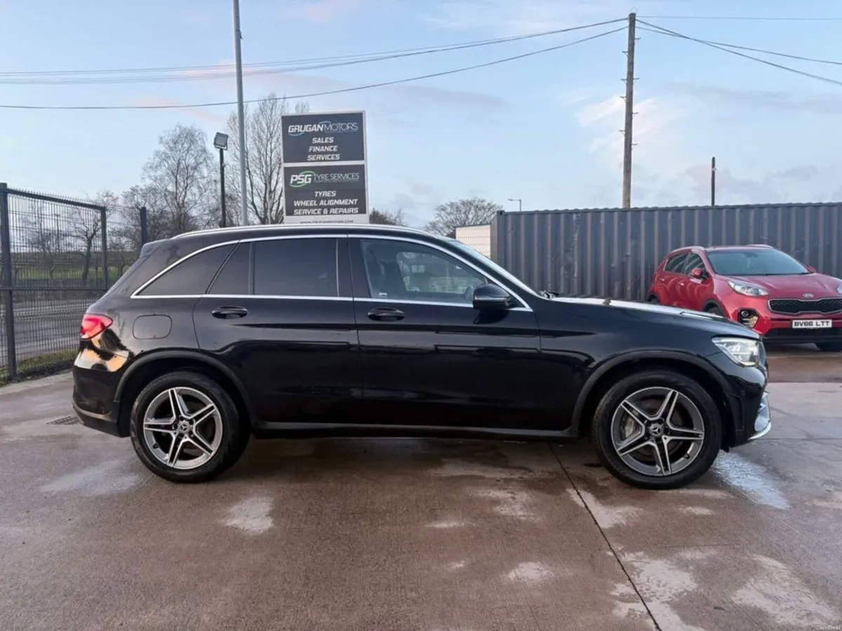 2019 Mercedes-Benz GLC 300 Hybrid - Image 2