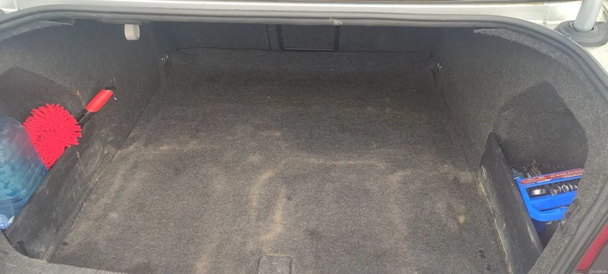 Volkswagen Passat 2008 - Image 4