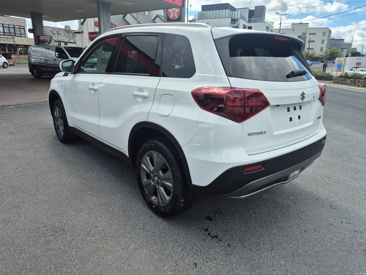 Suzuki Vitara 1.4 Motion Automatic - Image 4