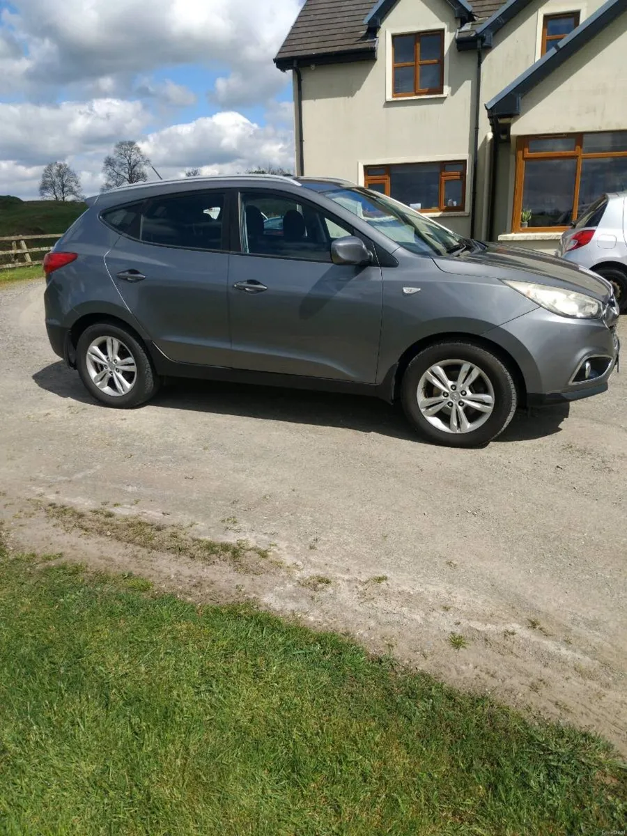 Hyundai IX35 1.7 - Image 2