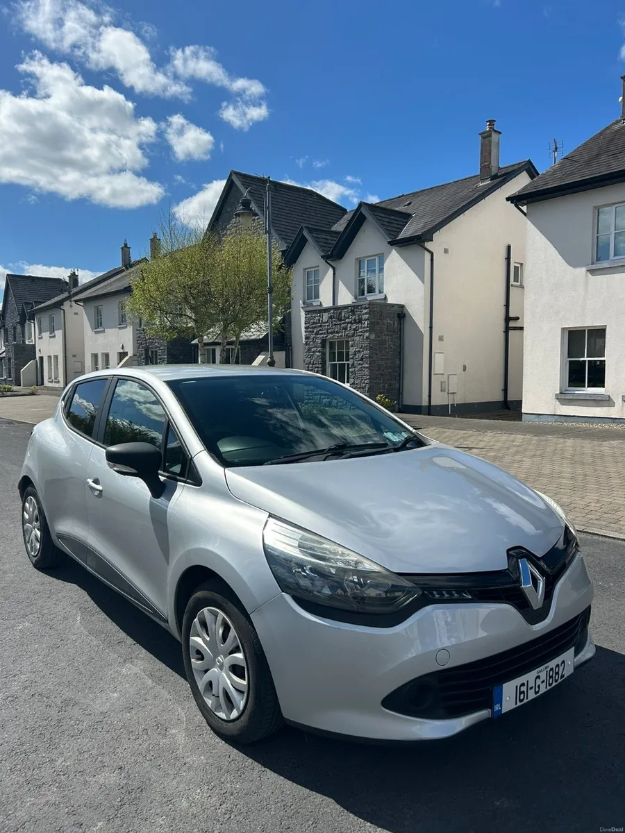 Renault Clio - Image 2
