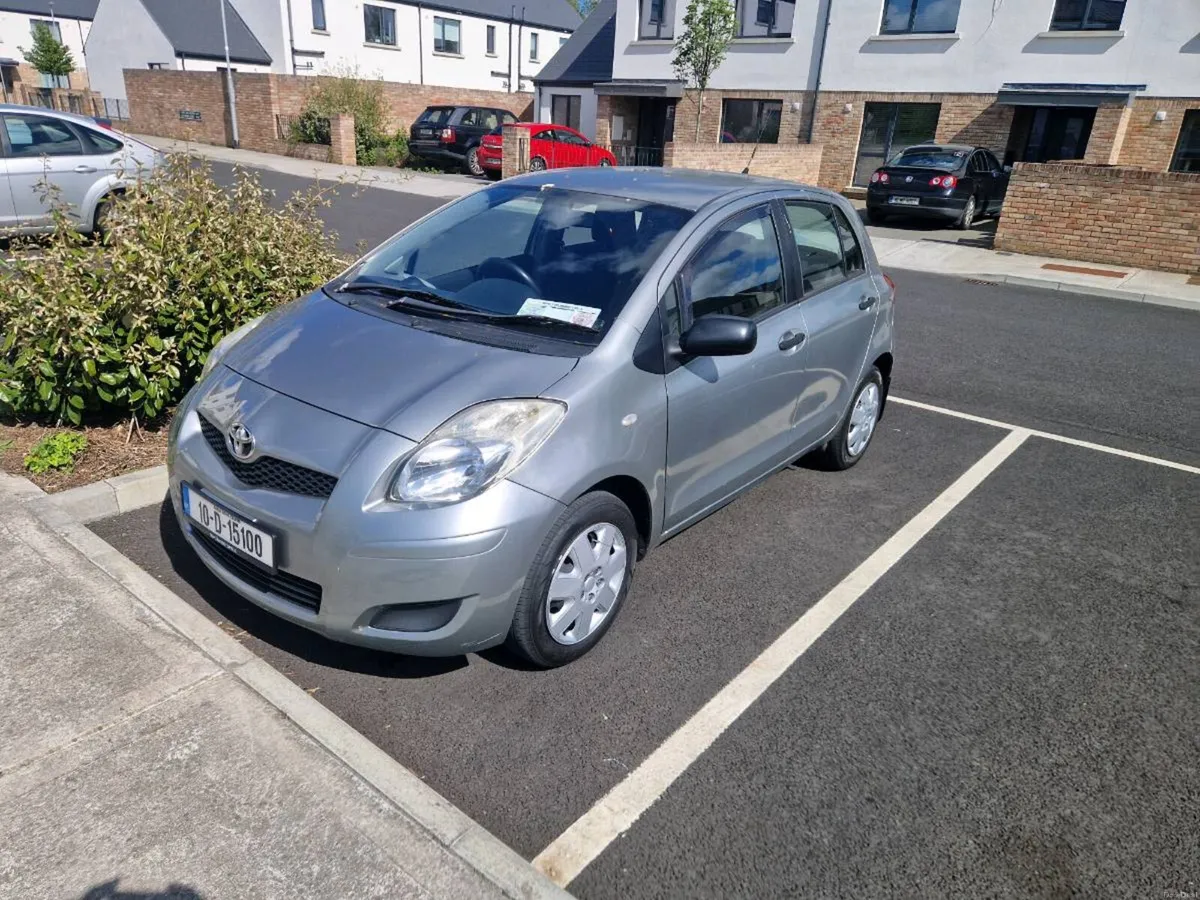 2010 Toyota yaris 1.0 nct nct tax €2,000 - Image 1