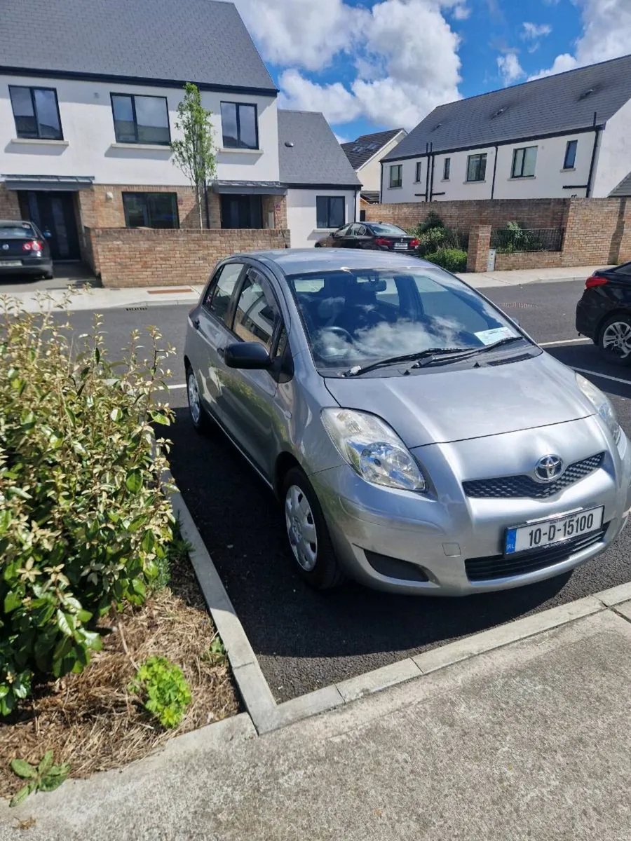 2010 Toyota yaris 1.0 nct nct tax €2,000 - Image 3