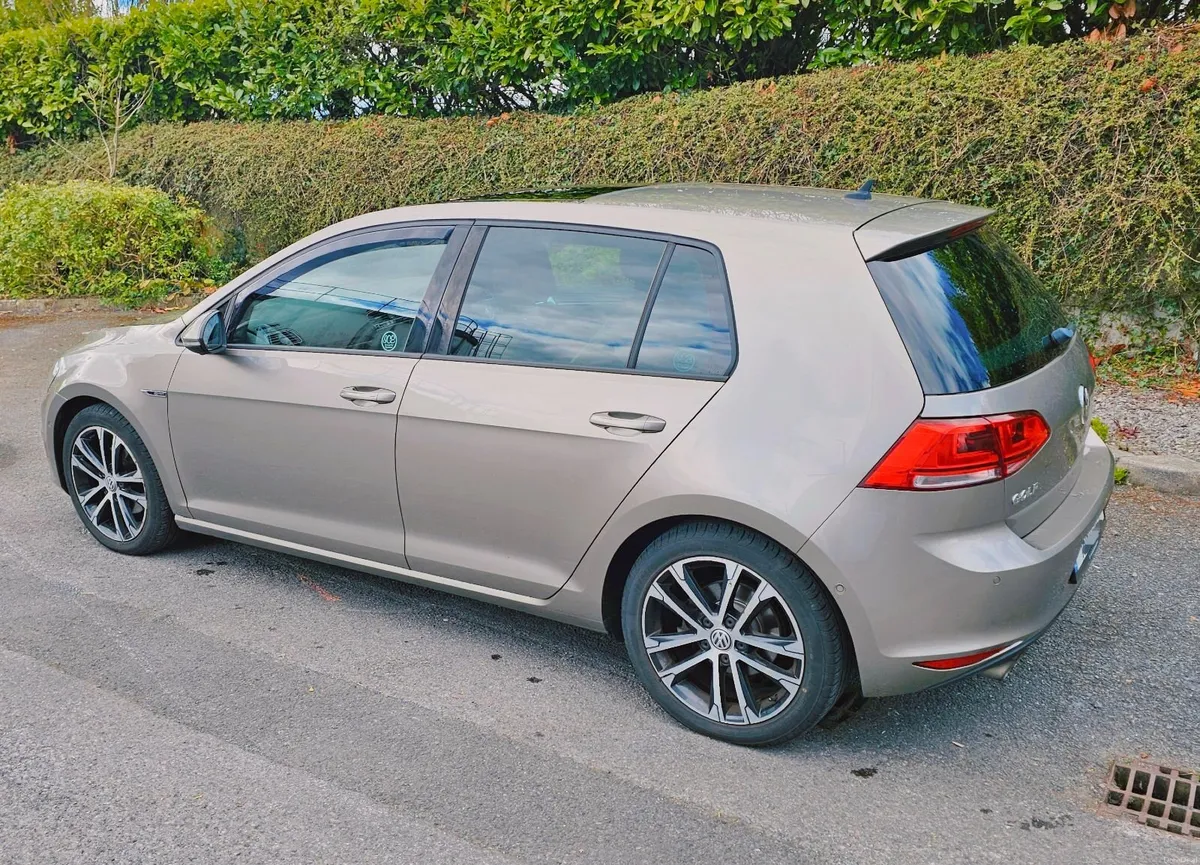 Volkswagen Golf 2016 - Image 2