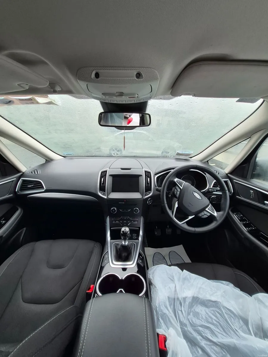 Ford S-Max 2021 - Image 2