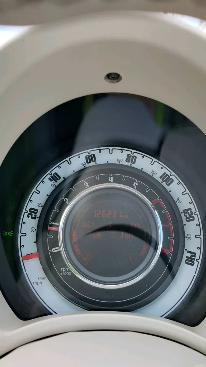 Fiat 500 1.2 Lounge. Only 126K KM. Nct + Tax - Image 2