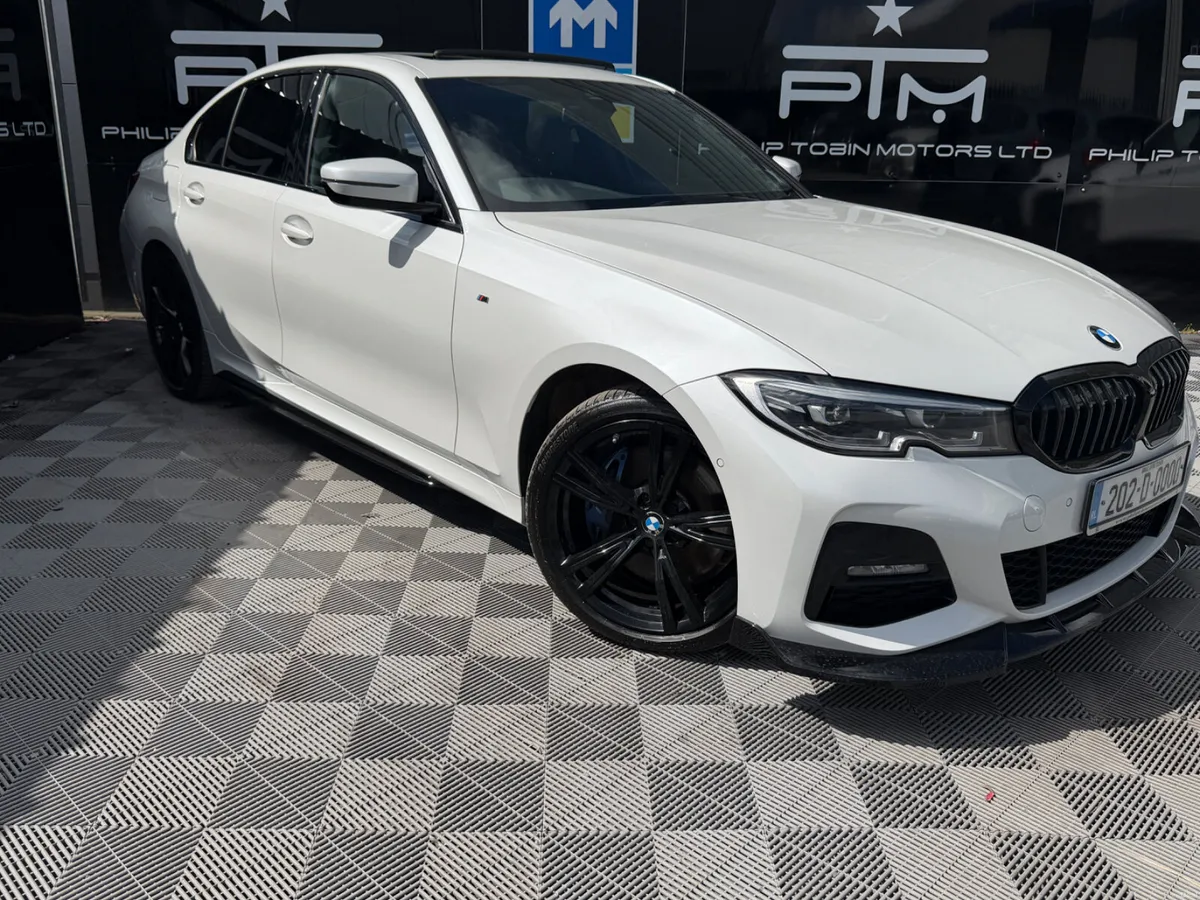 BMW 330e M Sport Pro Sunroof Comfort Pack Top Spec - Image 1