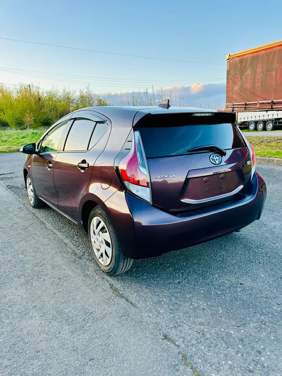 Toyota Aqua 2015 1.5L Petrol Hybrid Automatic - Image 3
