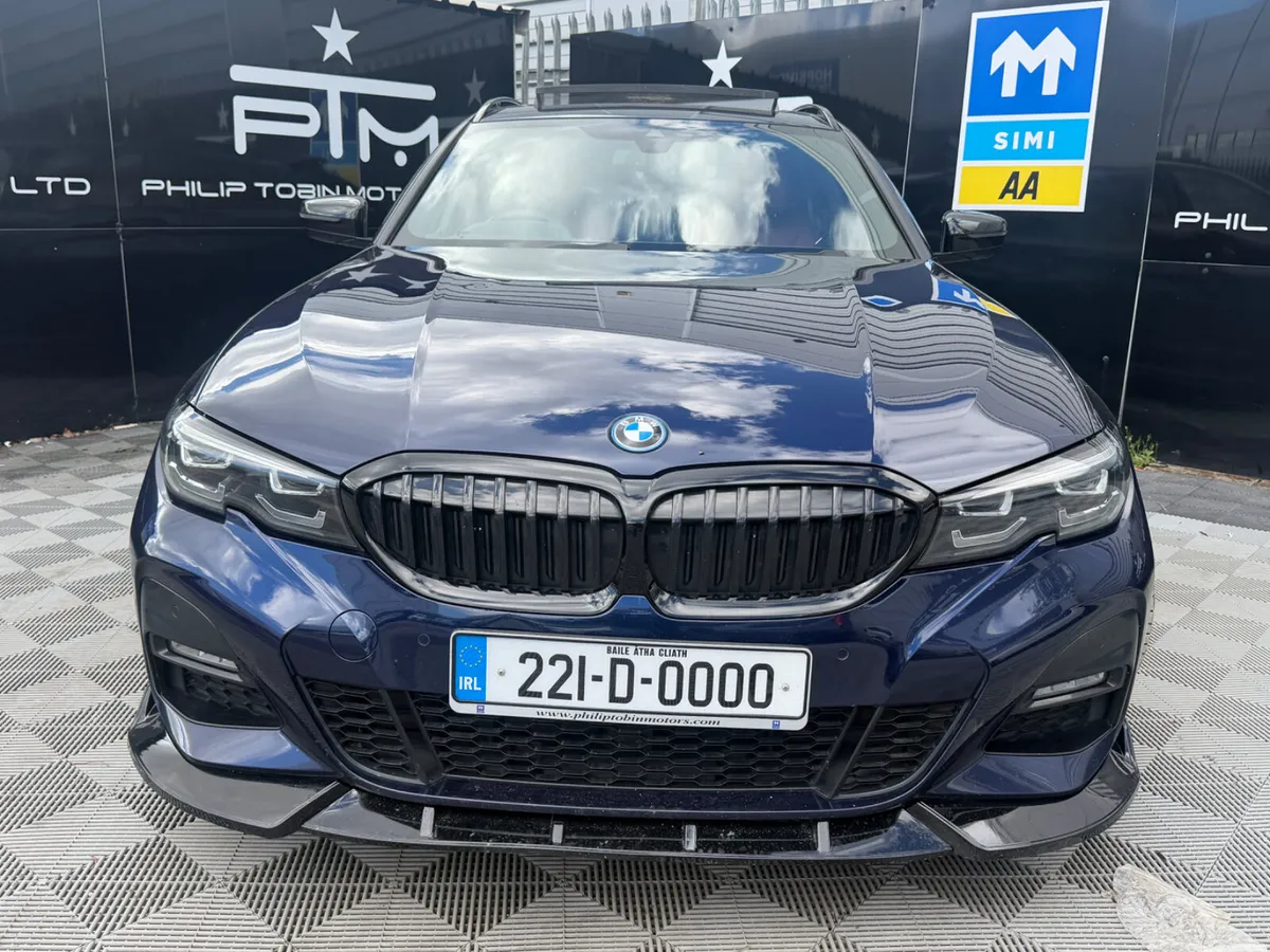 BMW 330e M Sport Pro G21 Auto Pan Roof Tech Pack - Image 4