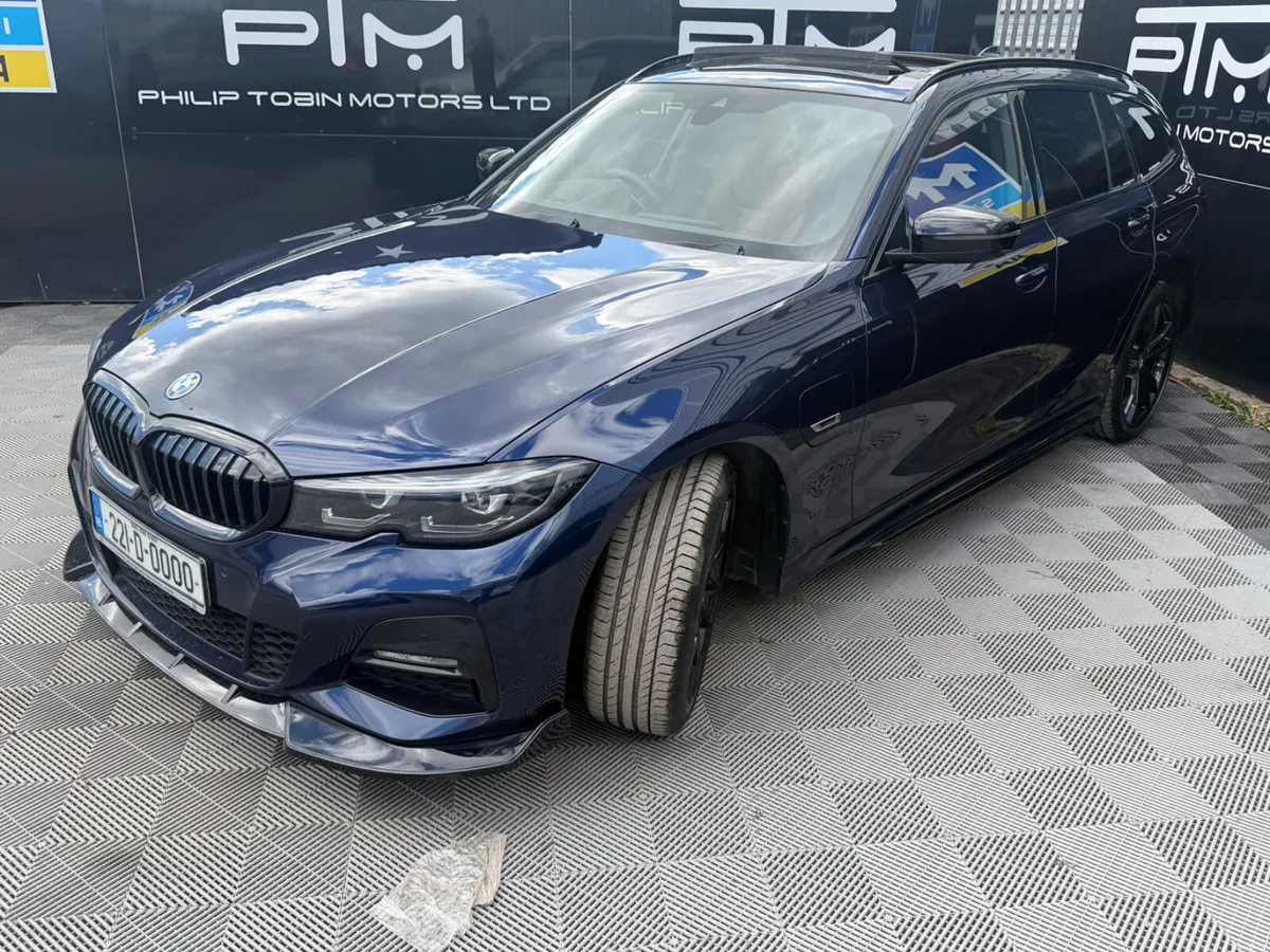 BMW 330e M Sport Pro G21 Auto Pan Roof Tech Pack - Image 5