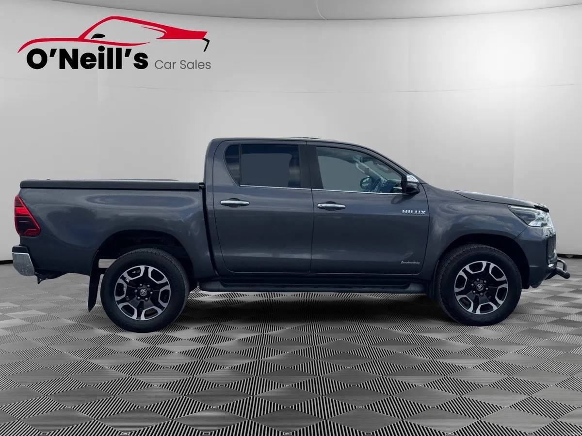 Toyota Hilux 2021 INVINCIBLE D-4D 4WD #230 - Image 2