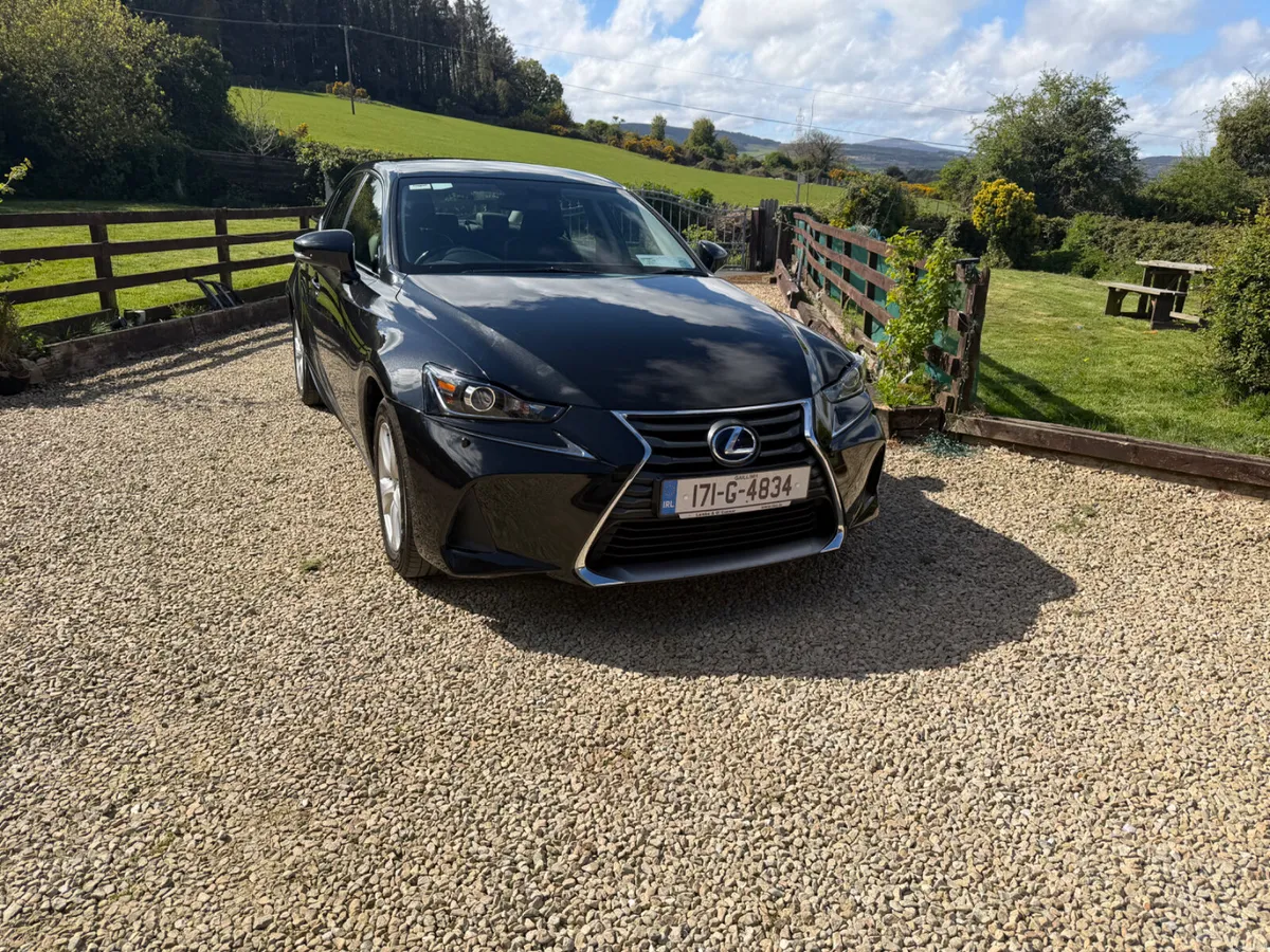 Lexus IS 2017 2.5L petrol Hybrid. - Image 3