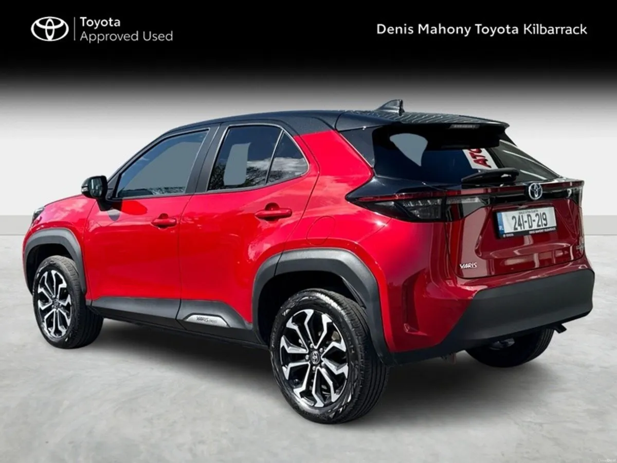 Toyota Yaris Cross Luna Sport Bi-tone - Image 2