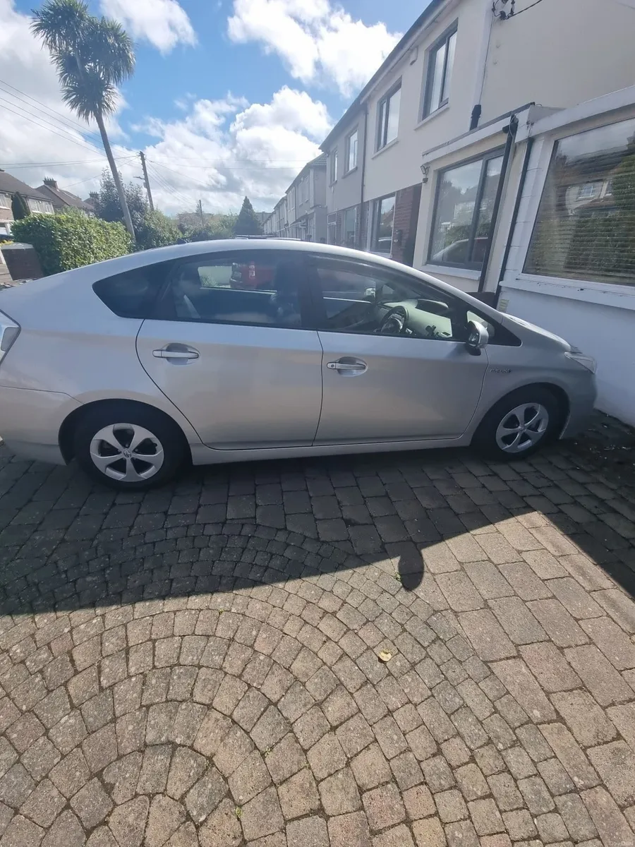 Toyota Prius 2014 - Image 4