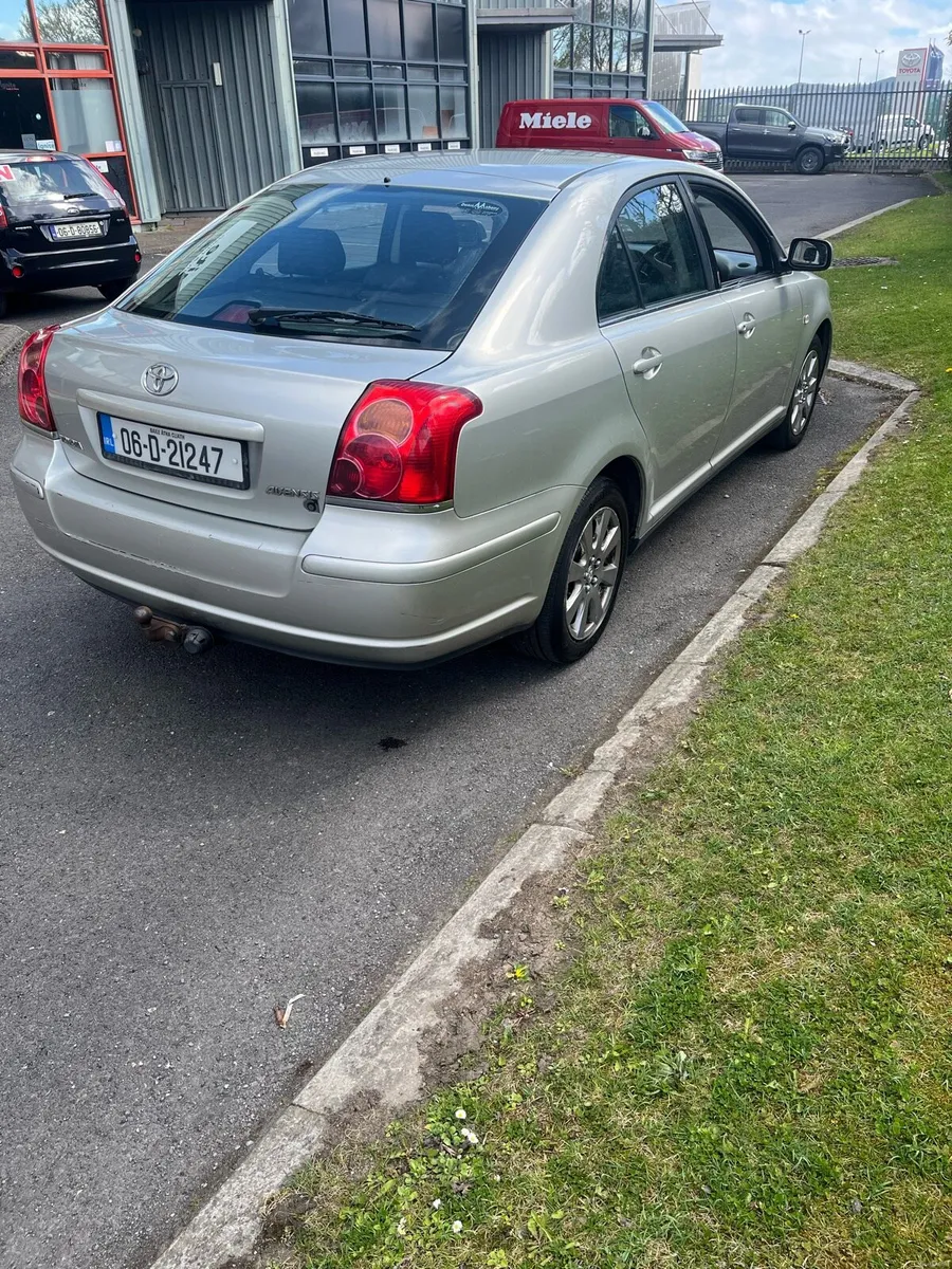 1.6 Petrol avensis - Image 3
