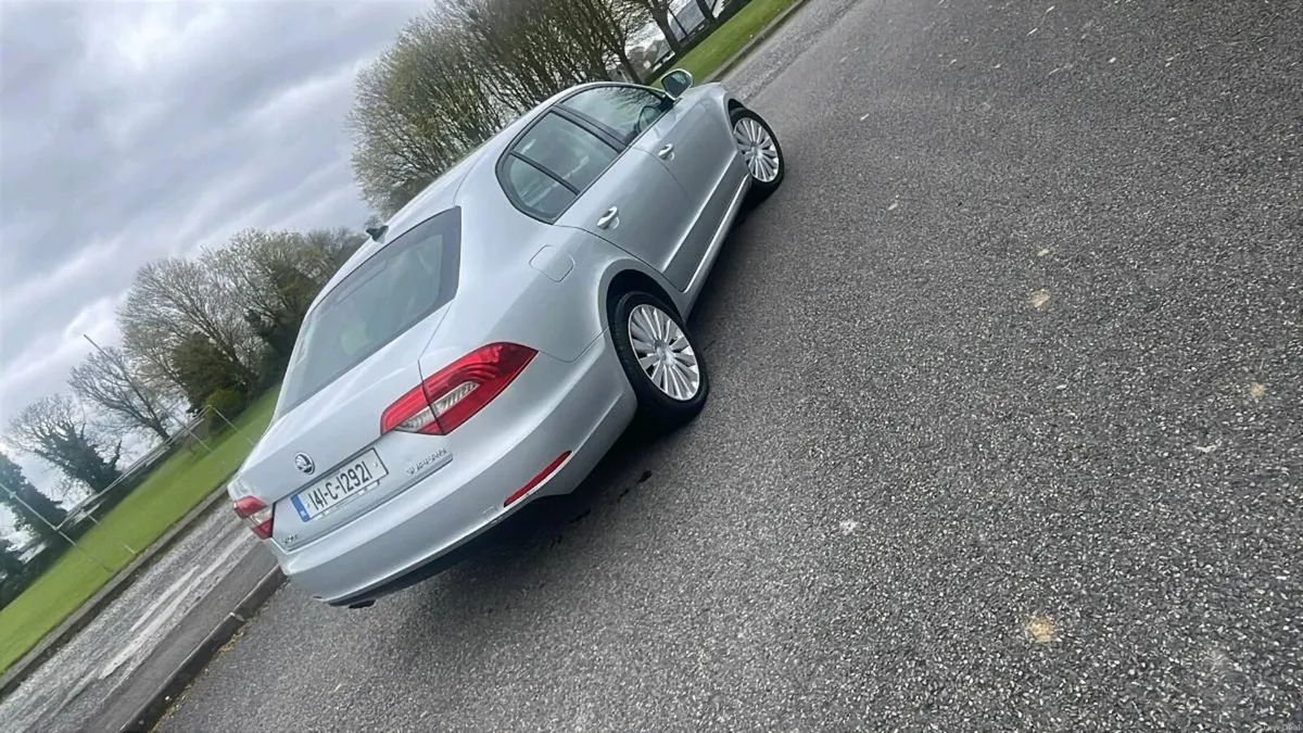 Skoda Superb - Image 4