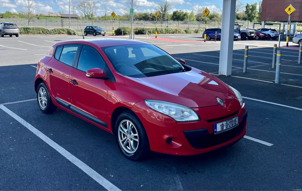 2010 Renault Megane 1.5 dci new NCT and TAX - Image 1