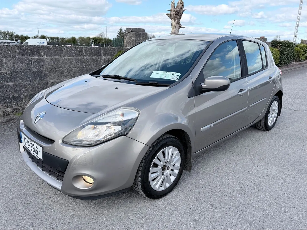 2010 Clio Automatic - Image 1