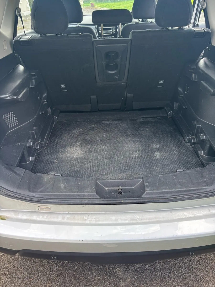 Car - Image 6