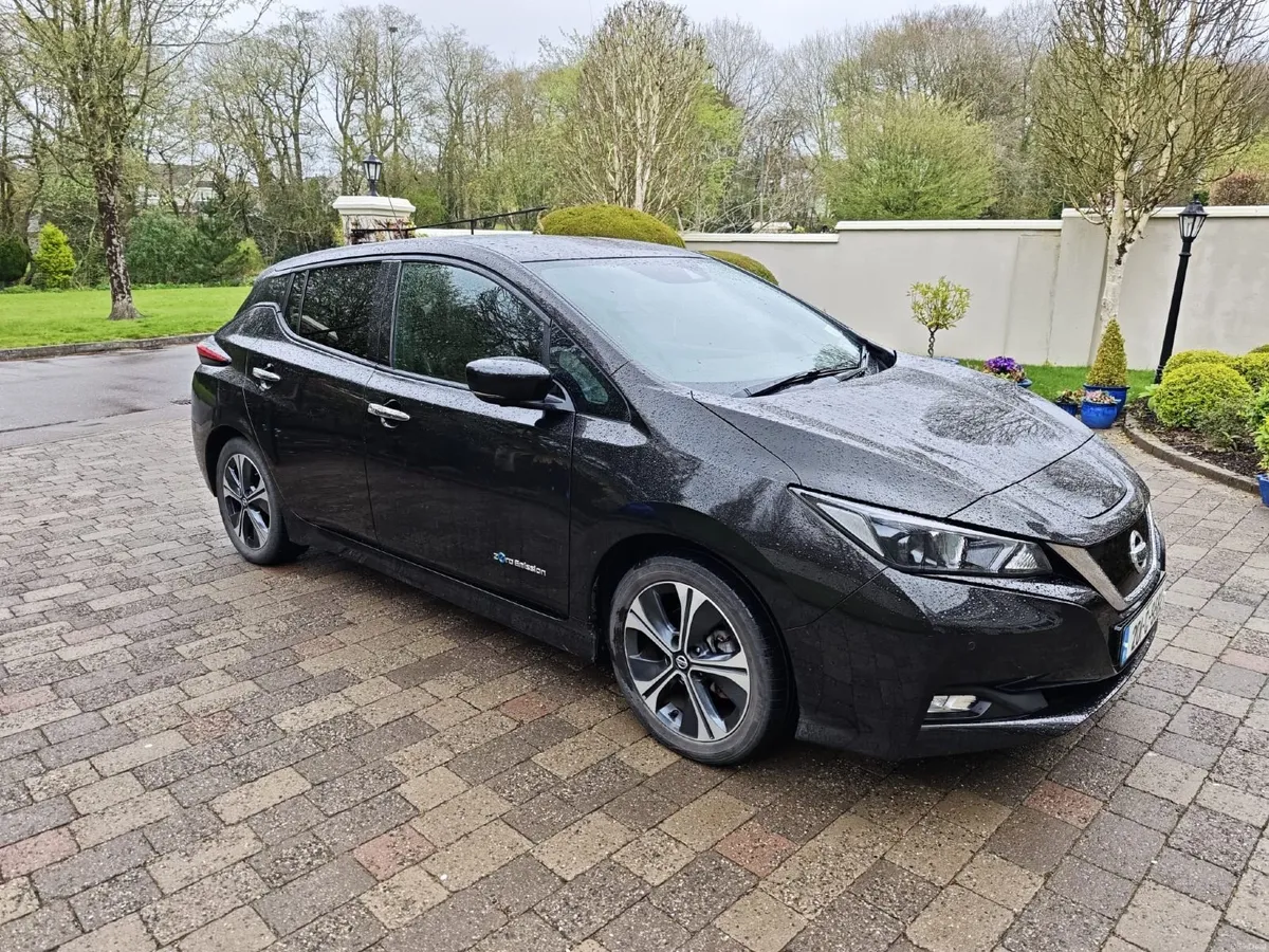 2020 Nissan Leaf 40kWh HiSpec, drive 300km for €6 - Image 3