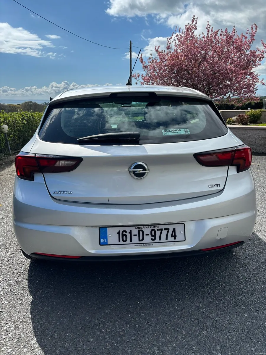 Opel Astra 1.6L - Image 4