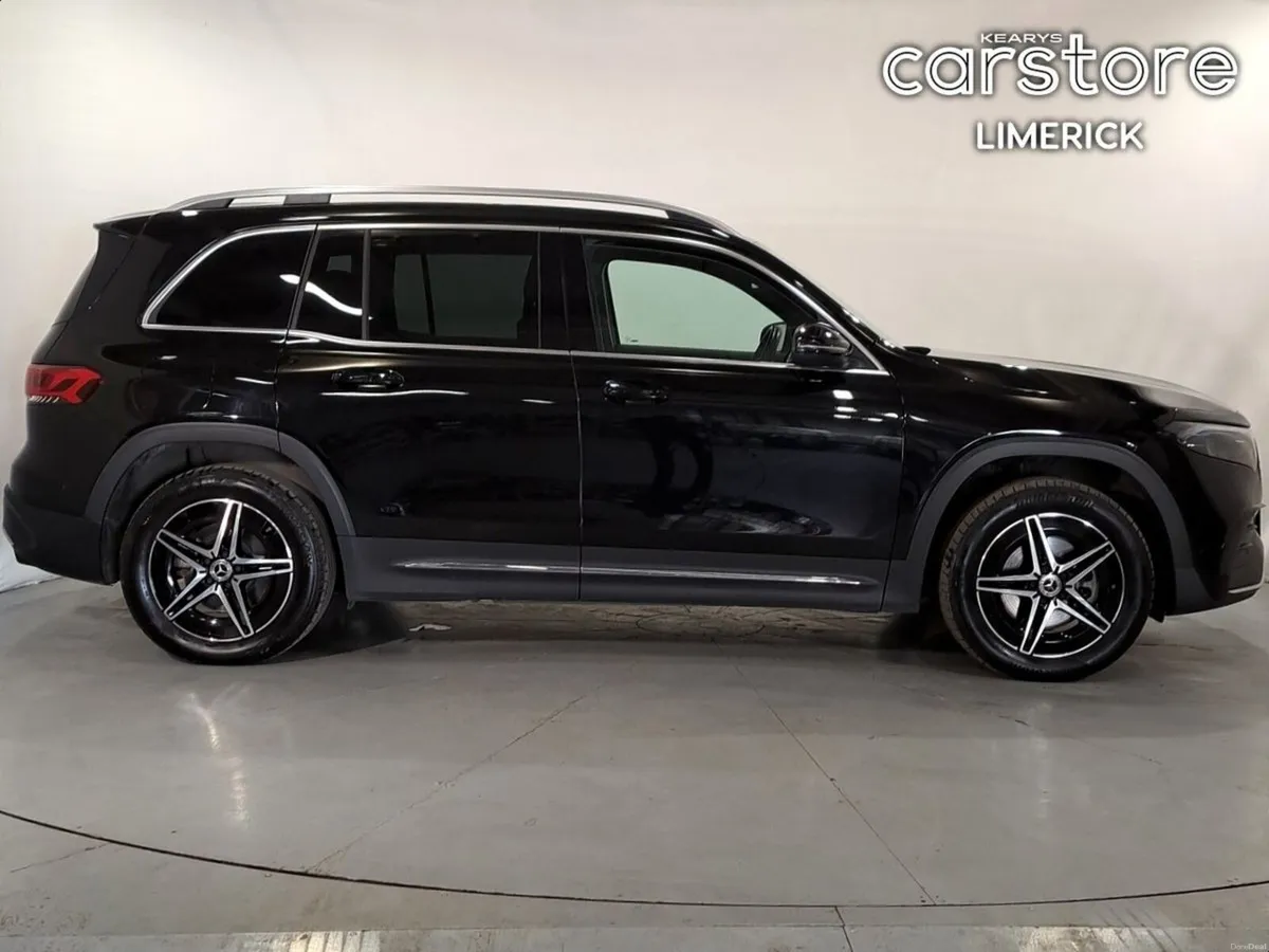 Mercedes-Benz 300 Eqb 300 Amg Line 4Matic  AMG Lin - Image 2