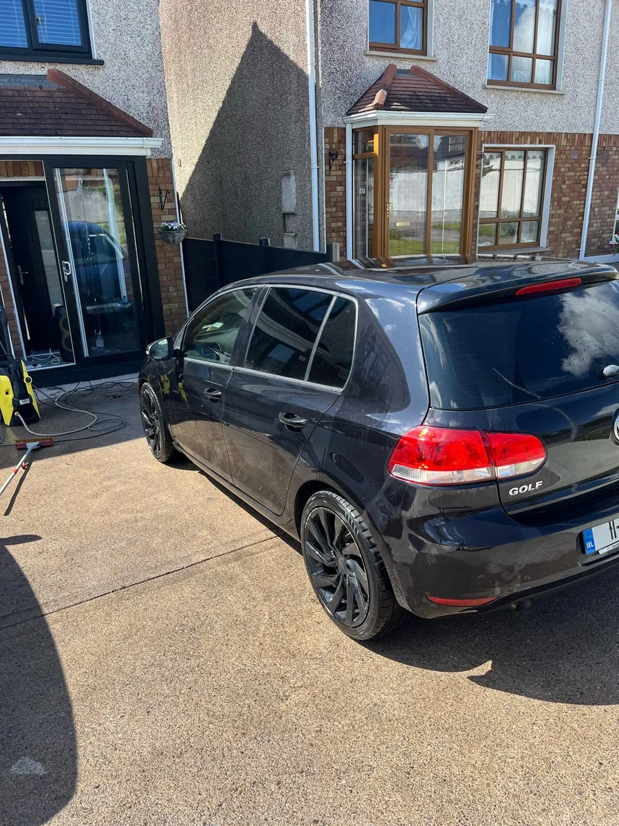 Volkswagen Golf - Image 4
