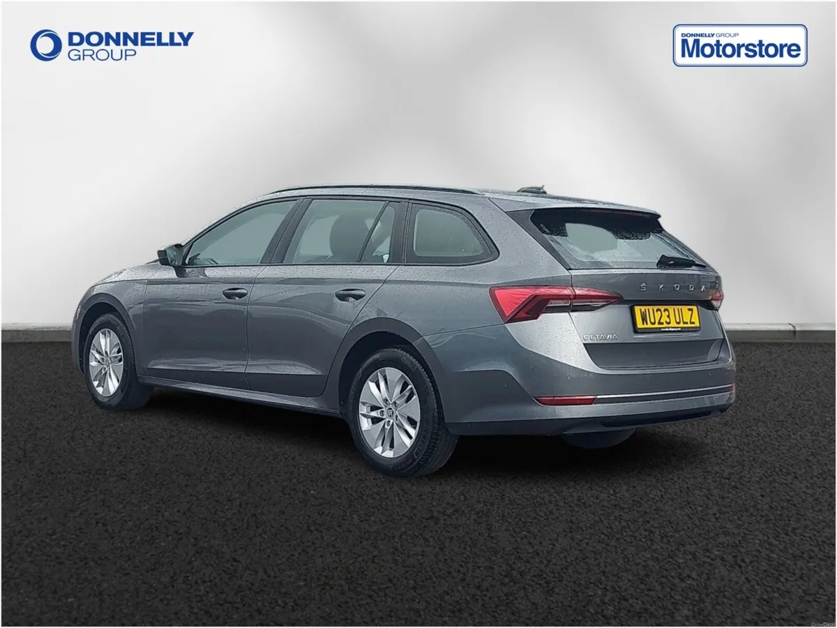 Skoda OCTAVIA Diesel Estate SE Technology - Image 2