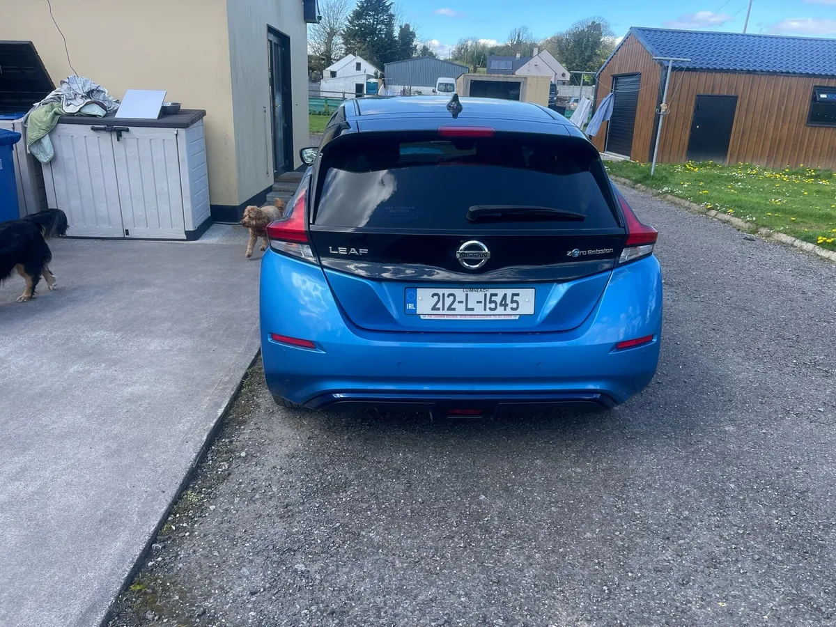 212 Nissan Leaf SVE 62kwh - Image 4