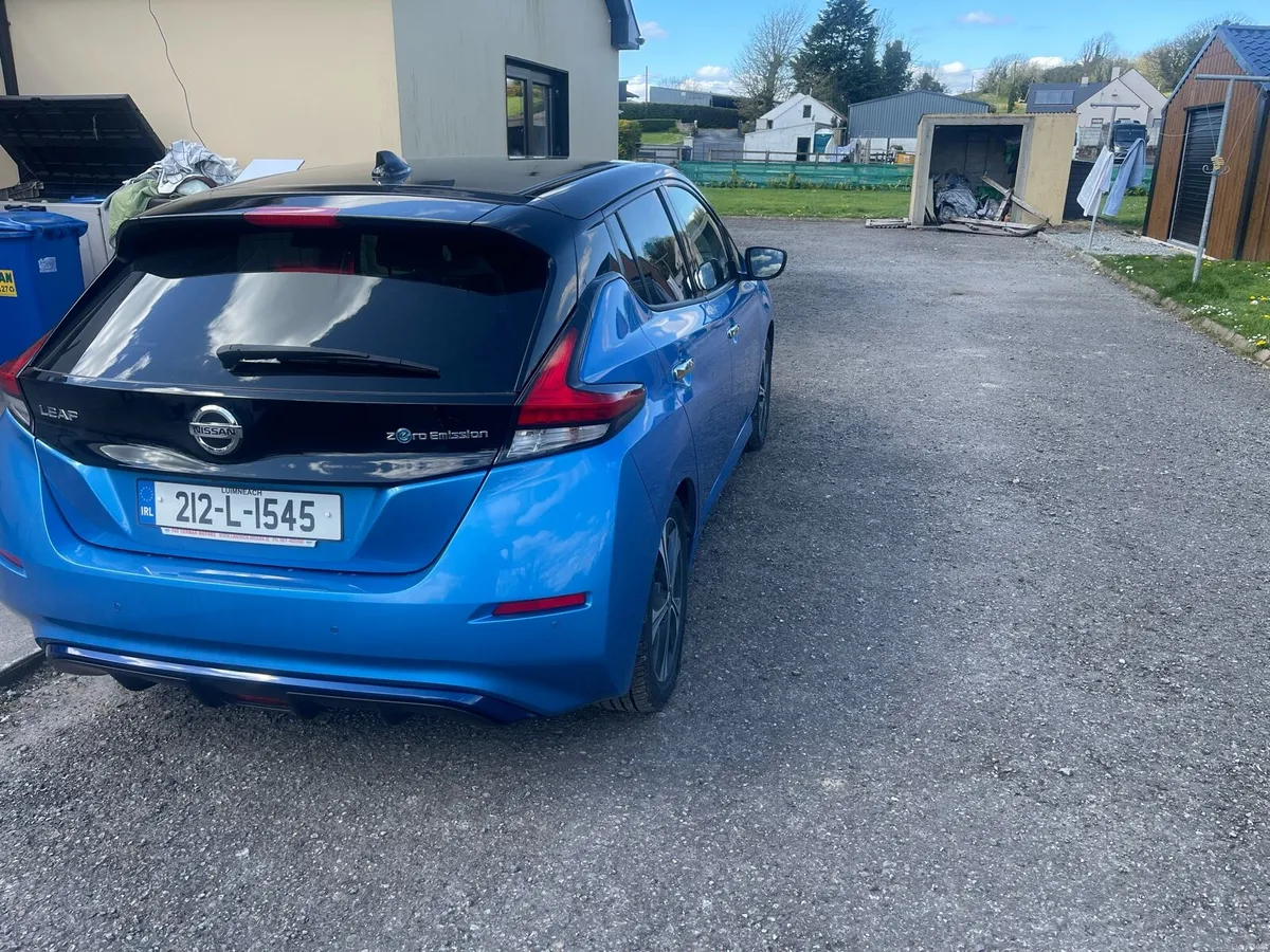 212 Nissan Leaf SVE 62kwh - Image 3