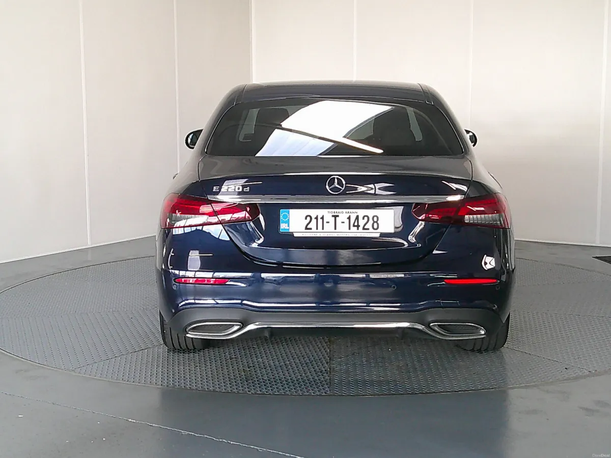 Mercedes-Benz E-Class 2021 - Image 5