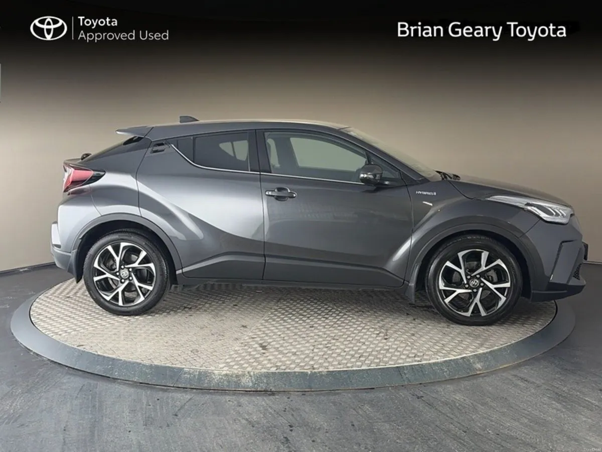 Toyota C-HR HYBRID SPORT - Image 3
