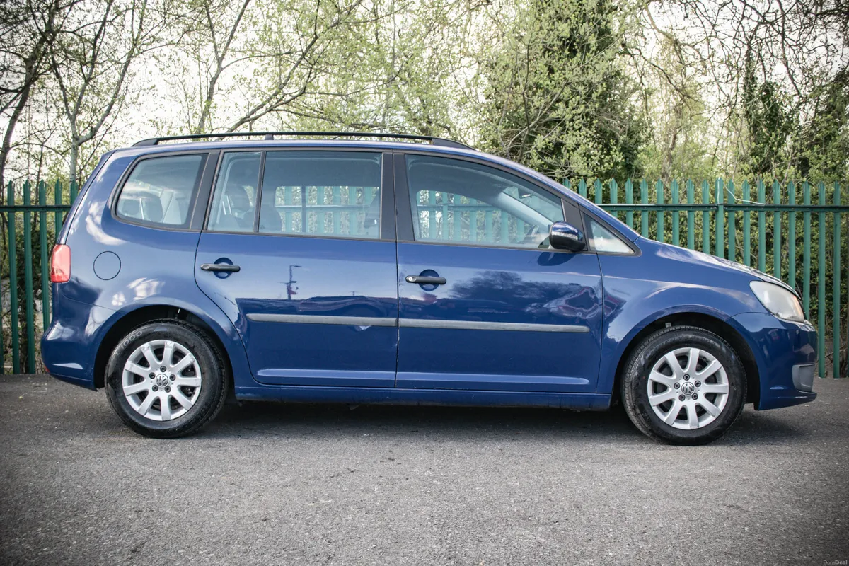 2011 Volkswagen Touran 1.6 TDI 7 SEATER - Image 6