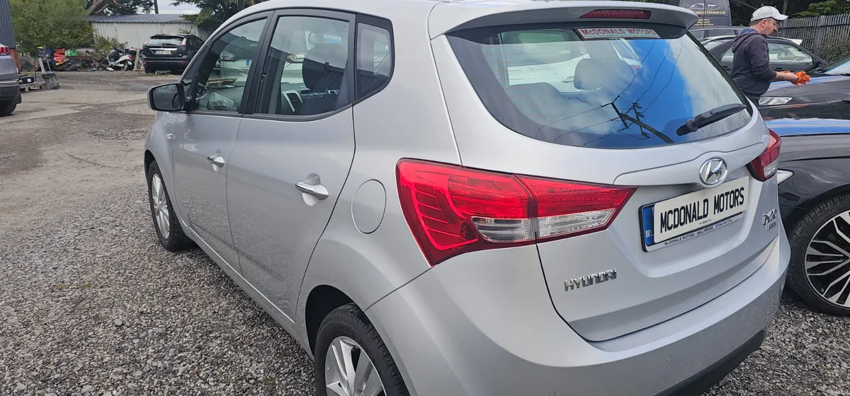 Hyundai ix20 2015 - Image 3