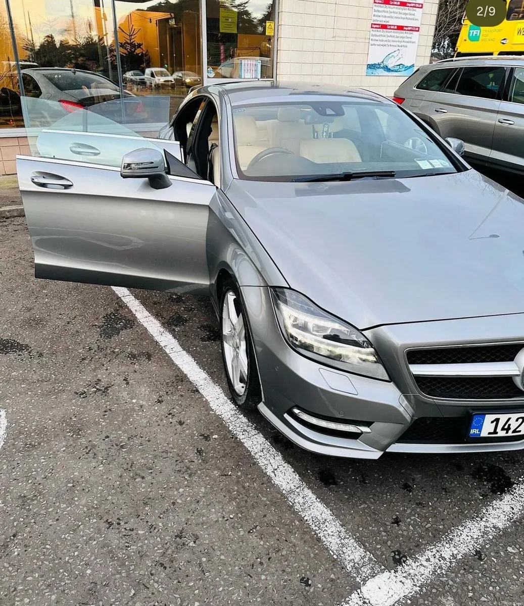 Mercedes-Benz CLS-Class low km - Image 2