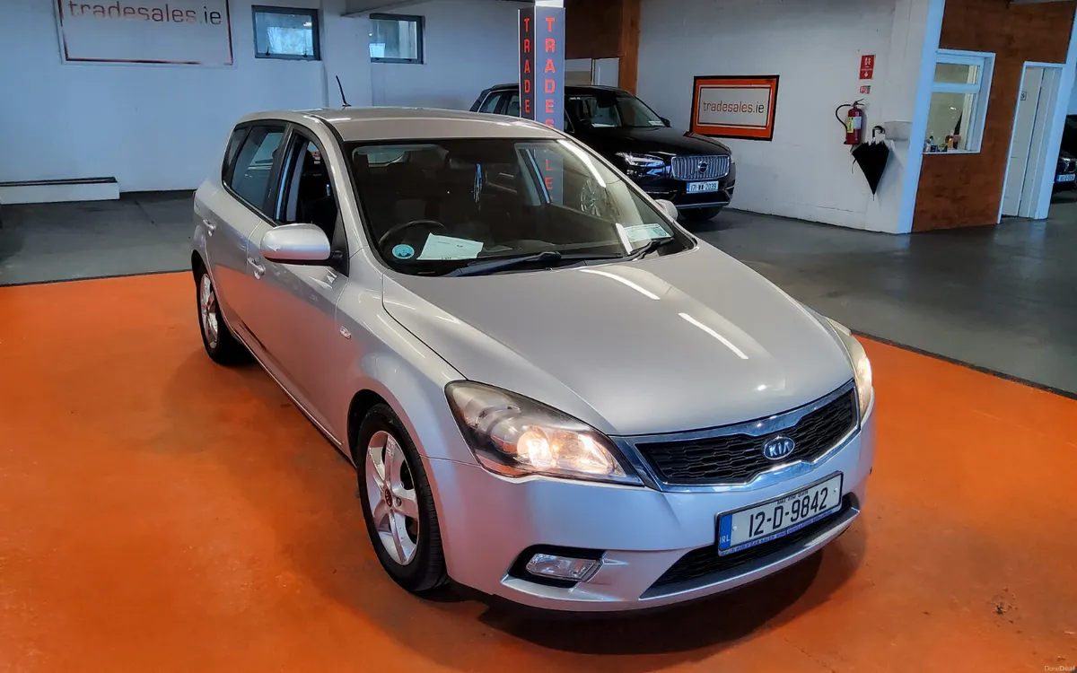 Kia Ceed 2012 - Image 1