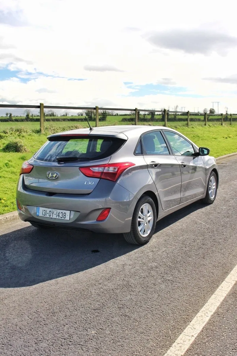 HYUNDAI i30 **NCT & Service** - Image 3