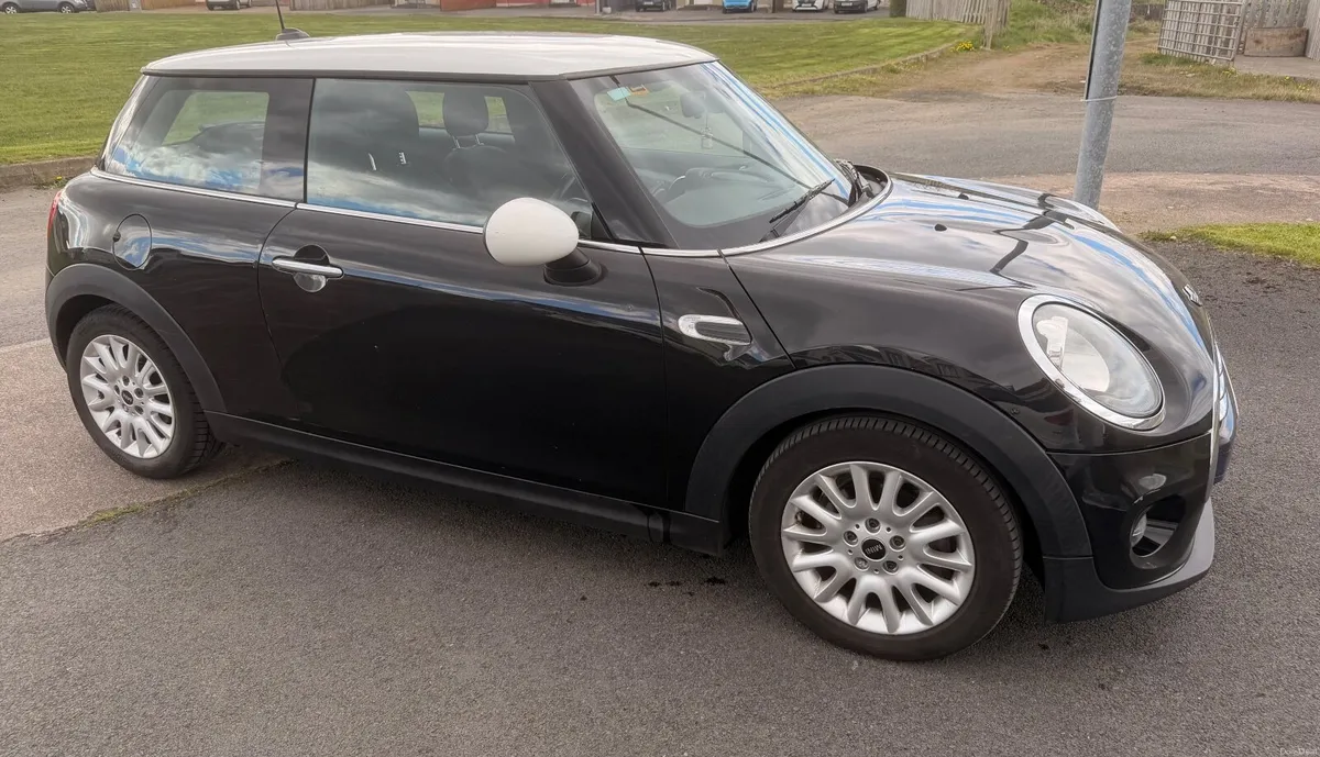 Mini Cooper 2015 *LOW MILEAGE* - Image 3