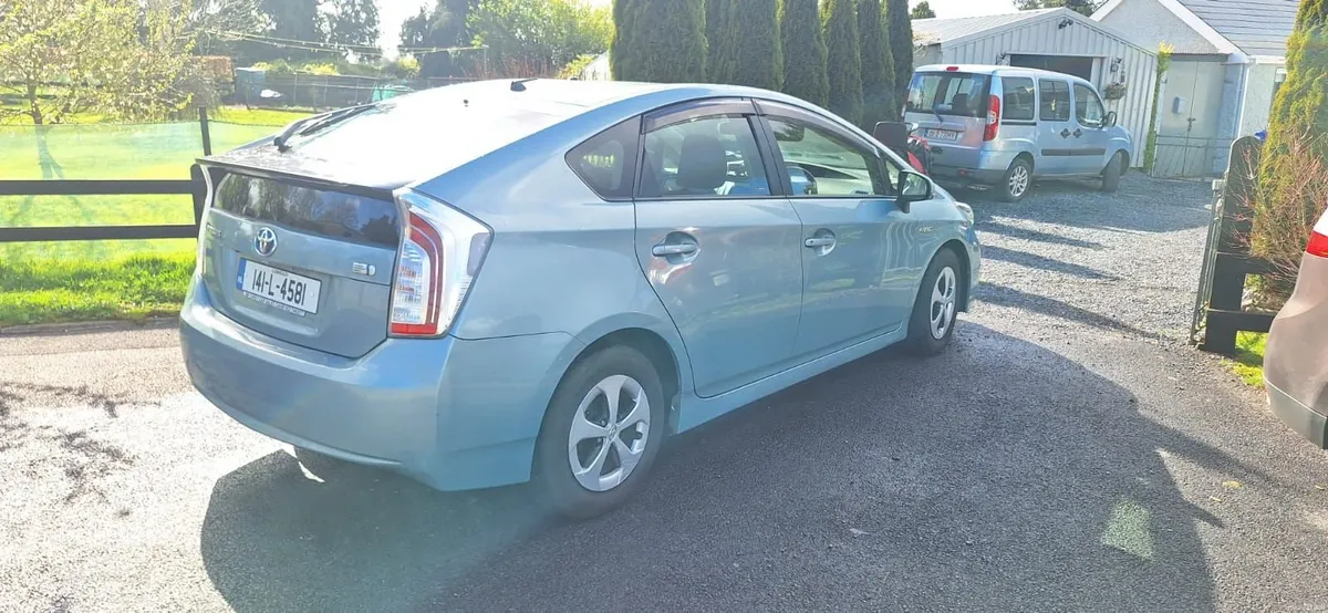 Toyota Prius 2014 - Image 1
