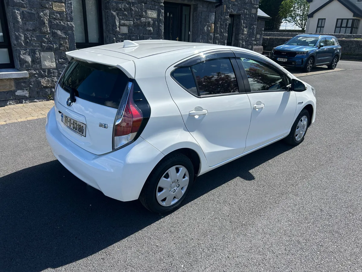 Toyota Aqua Automatic 1.5 Petrol Hybrid 2016 - Image 4