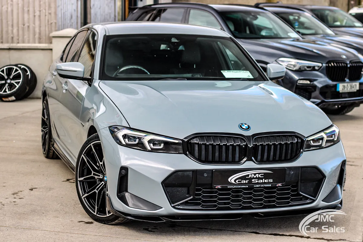 2023 BMW 330E M-SPORT MPERFORMANCE - Image 4
