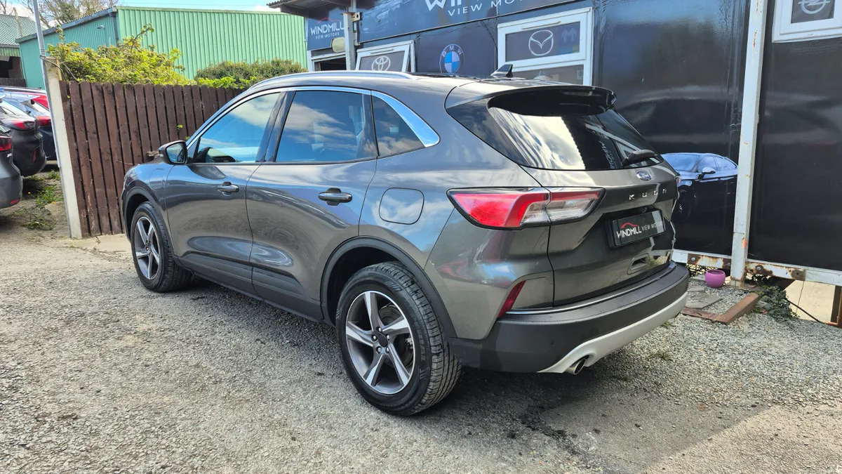 Ford Kuga Titanium 2.5 PHEV - Image 3