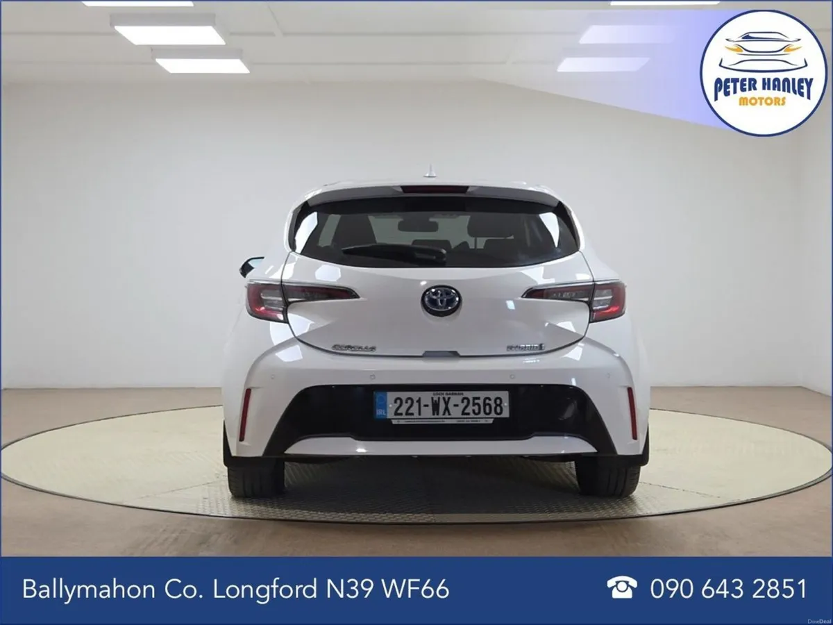 Toyota Corolla 1.8 Hybrid Luna Hatchback - Image 6