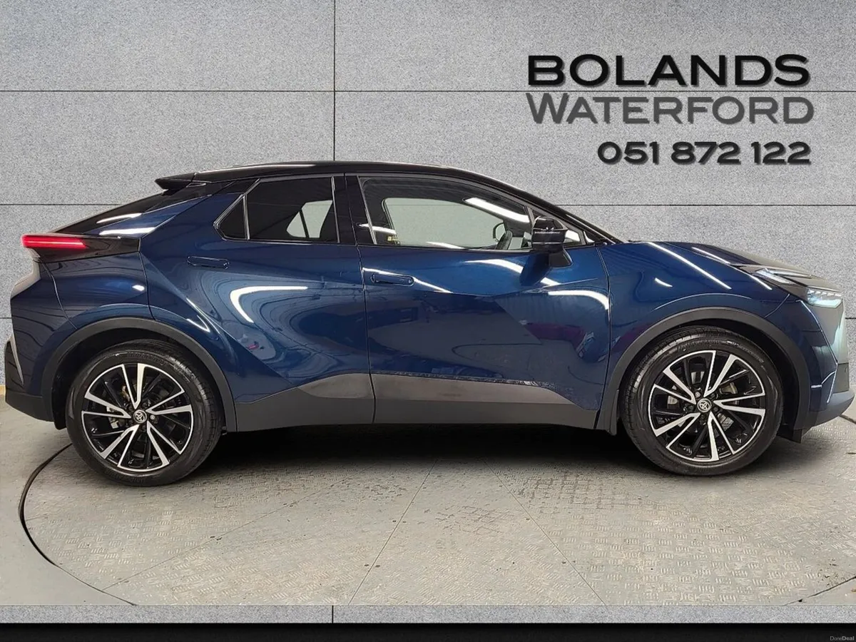 Toyota C-HR 1.8 HYBRID SOL - Image 4