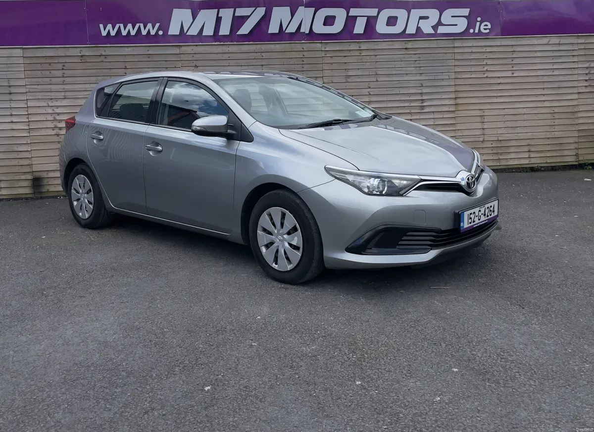 Toyota Auris 2015 - Image 1