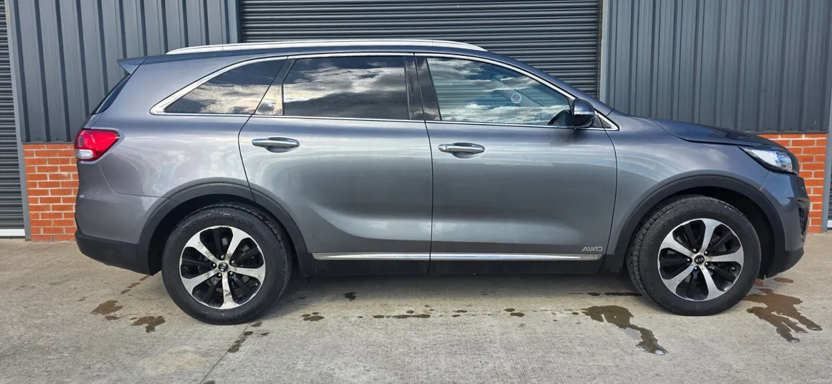 Kia Sorento 2018 - Image 1