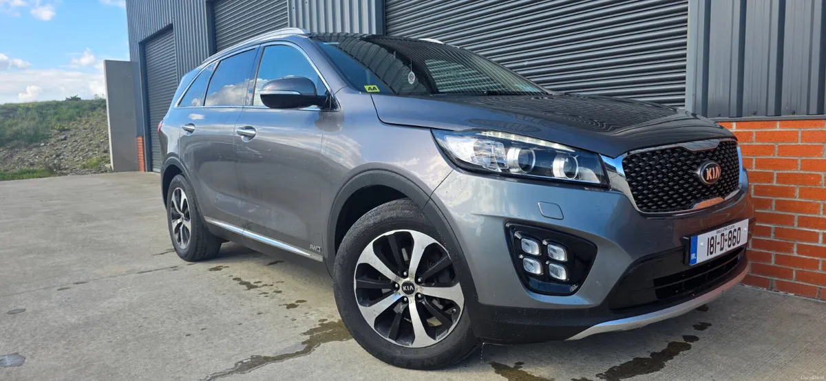 Kia Sorento 2018 - Image 2