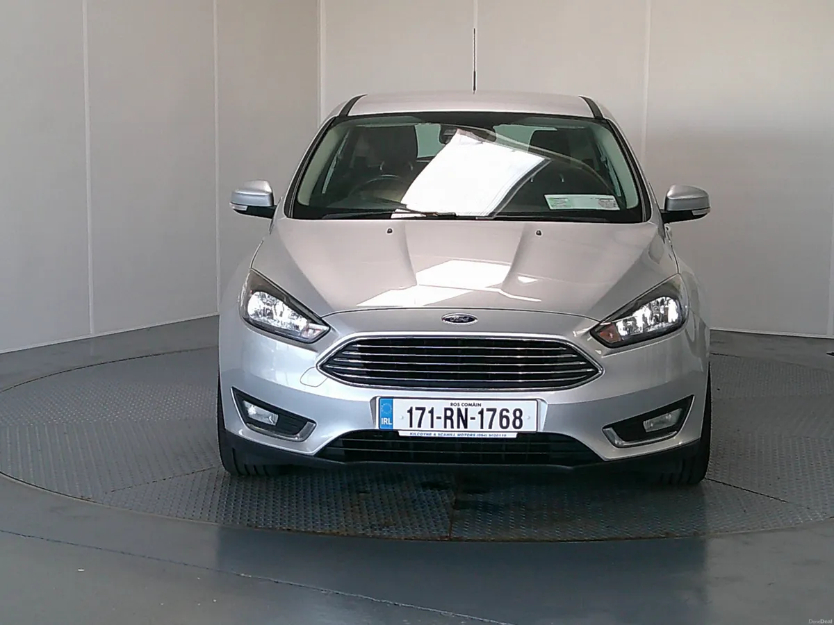 Ford Focus 2017 - Image 2