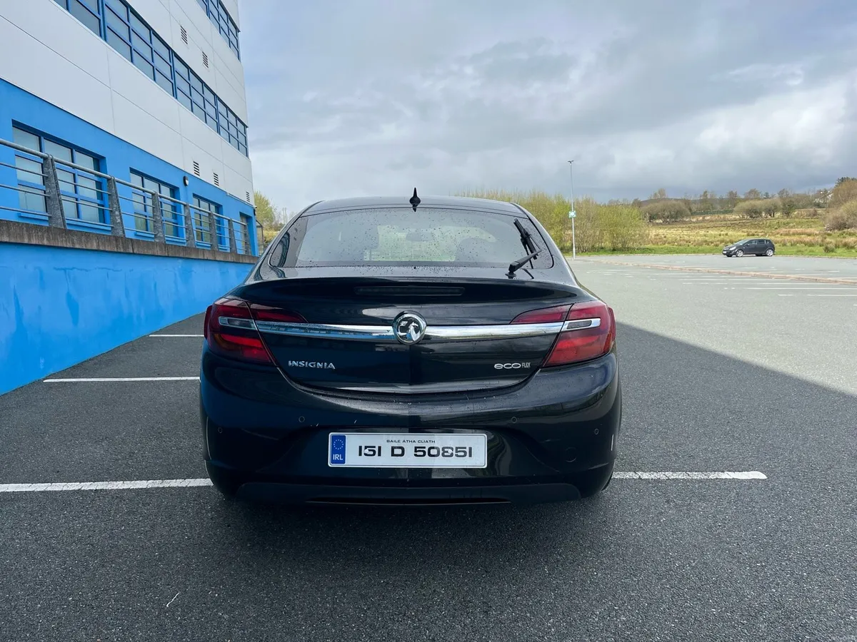 Vauxhall Insignia(1 Previous Owner) - Image 3