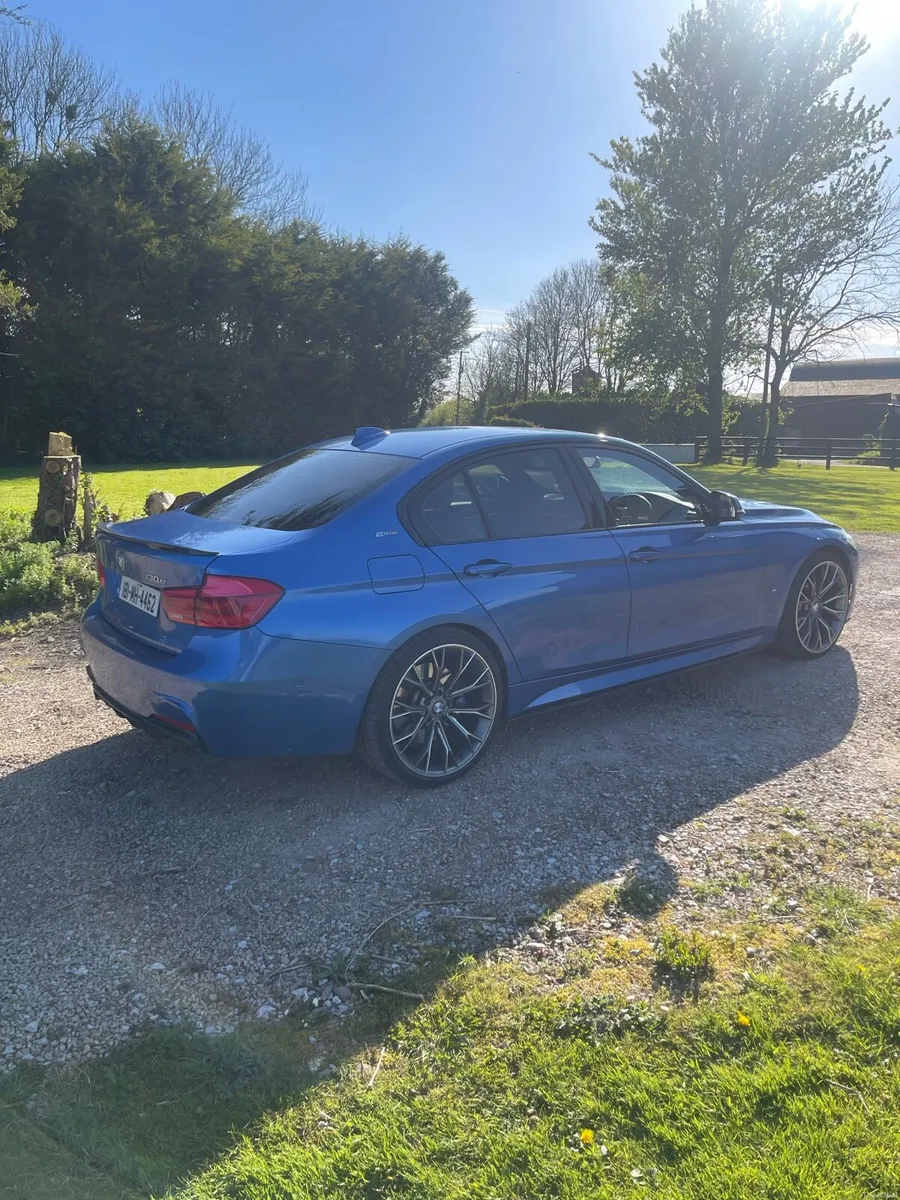 2018(181) BMW 330e M-Sport - Image 4